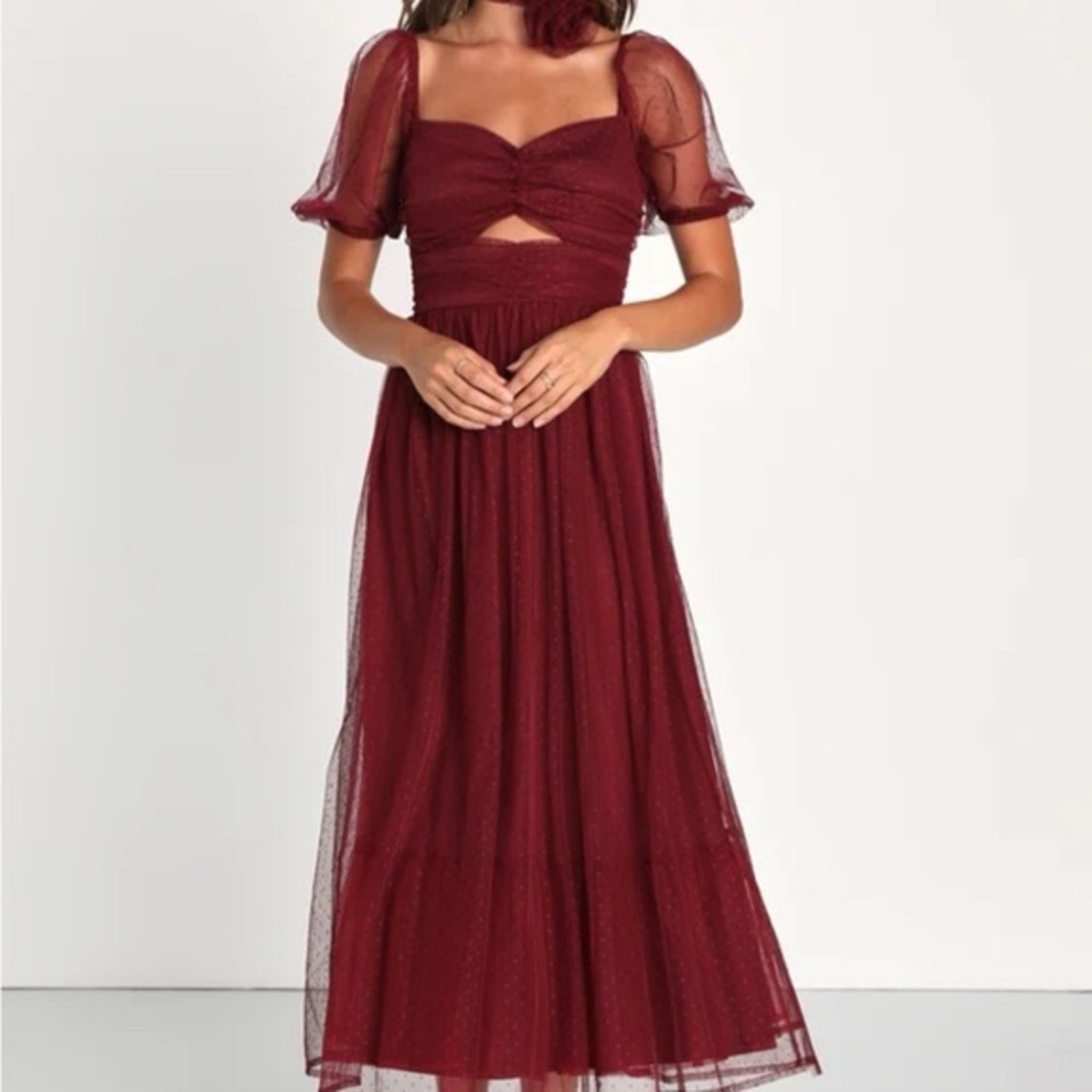 NWT LULUS Swiss Dot Midi Dress With Choker in Burgundy Size Medium